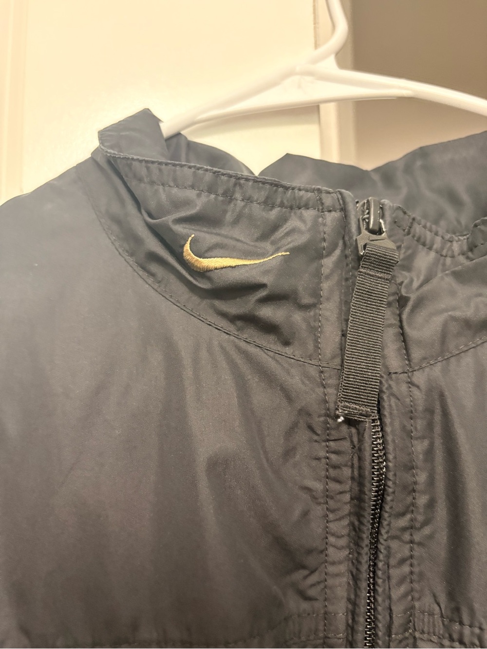Nike Jacket - Picture 2 of 4